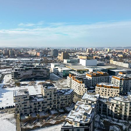 Bnb New Beautiful Apartment In The Center Of Ostrava With Option Garage Parking Eksteriør billede