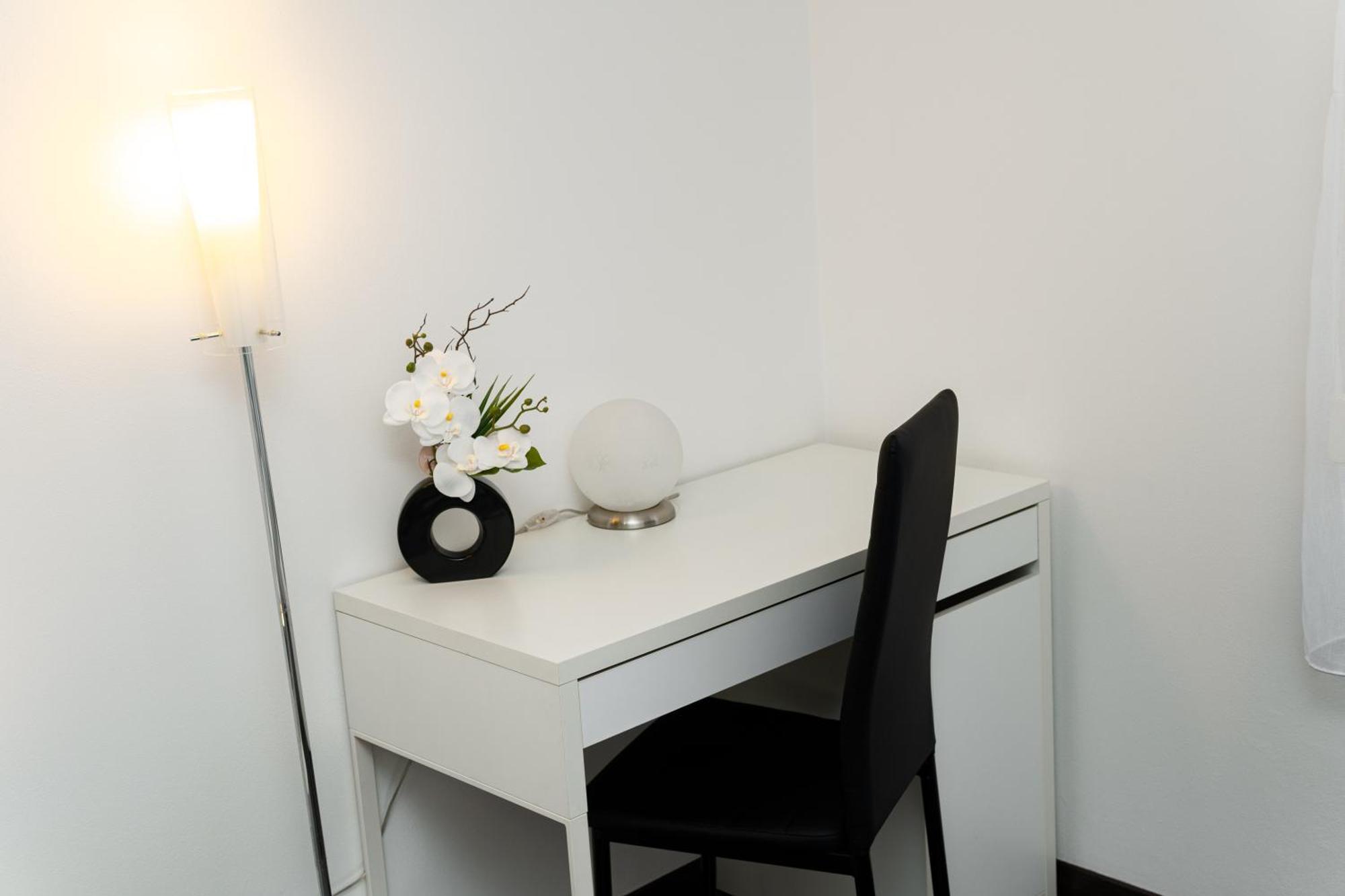 Bnb New Beautiful Apartment In The Center Of Ostrava With Option Garage Parking Eksteriør billede