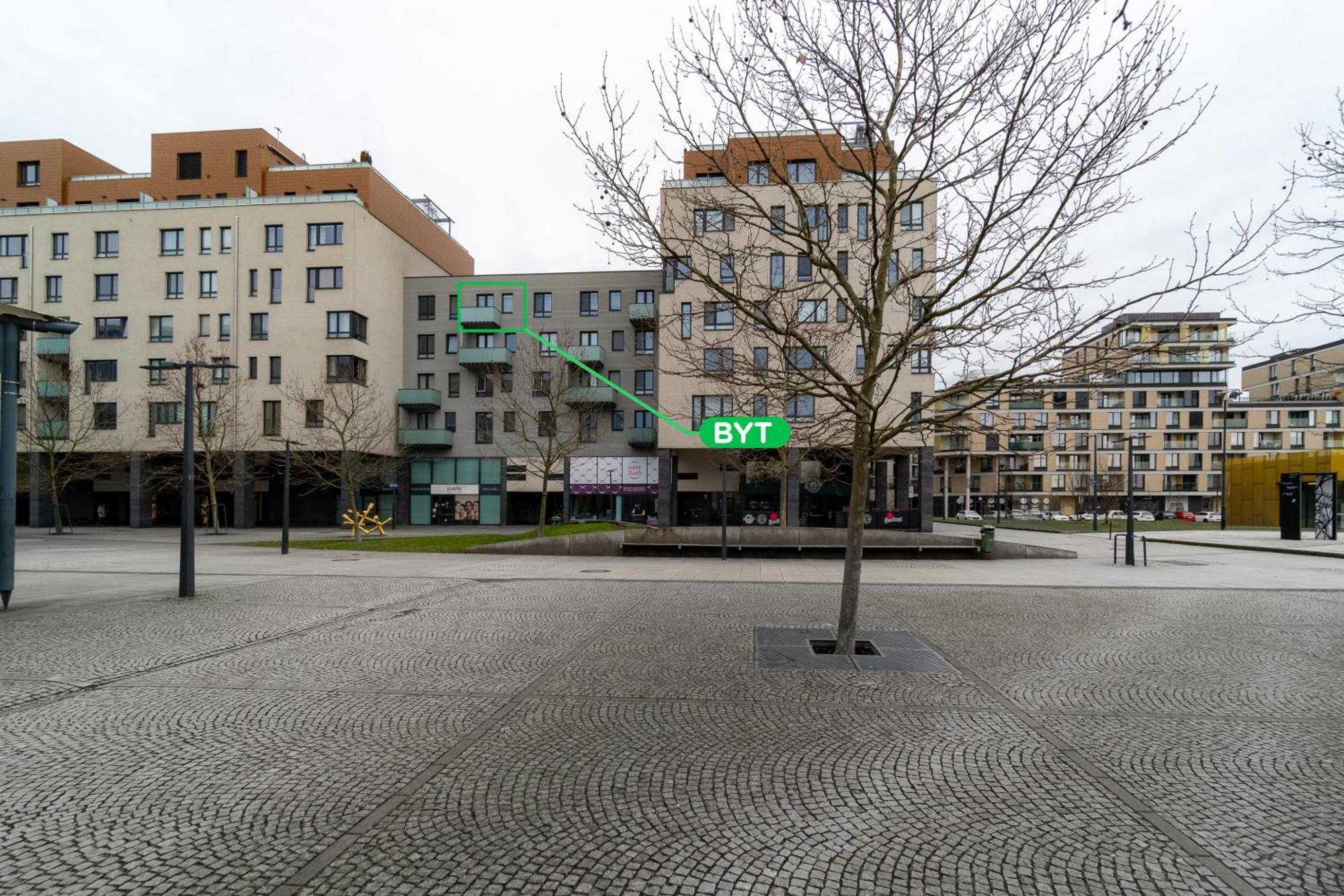Bnb New Beautiful Apartment In The Center Of Ostrava With Option Garage Parking Eksteriør billede