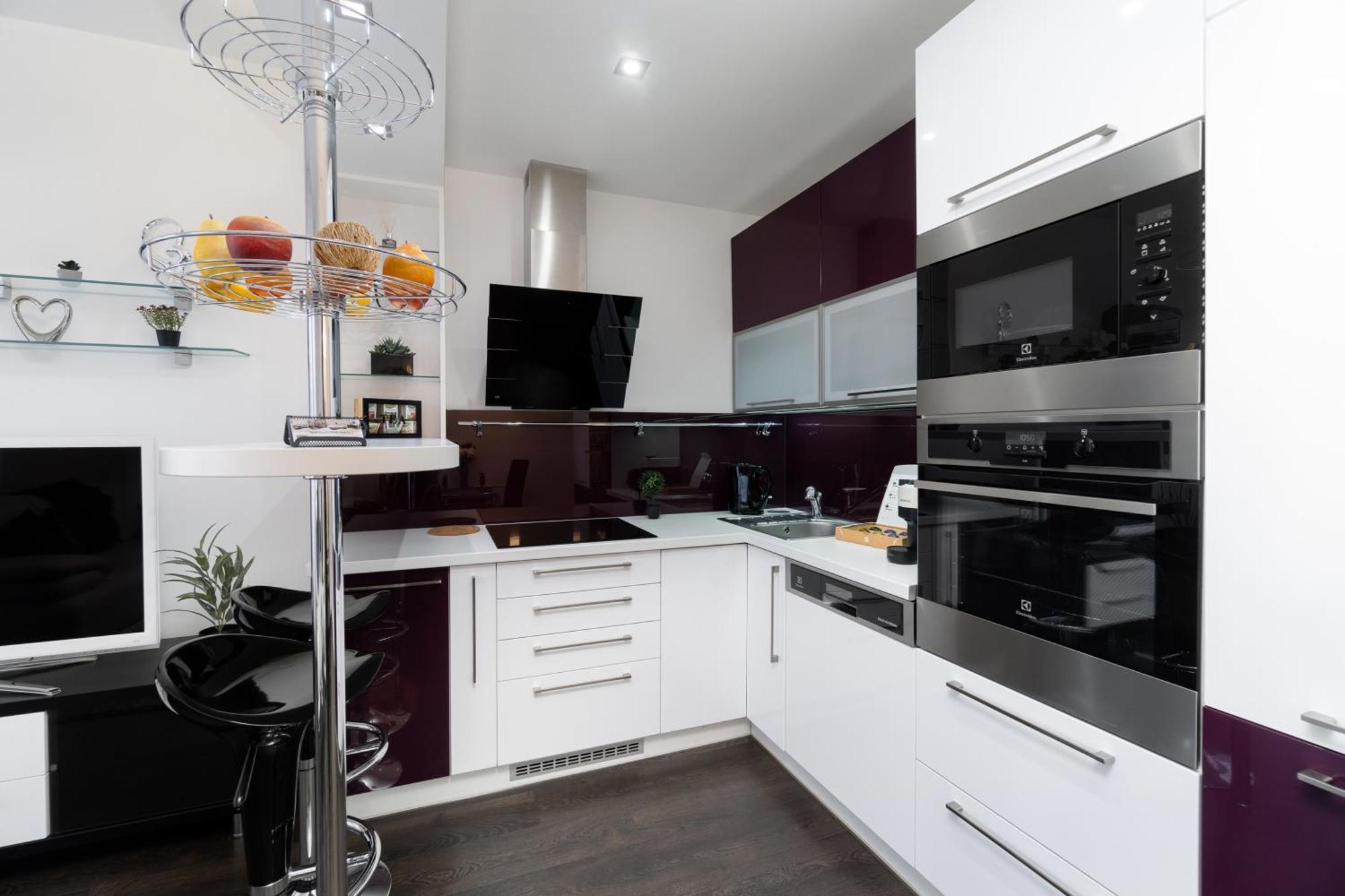 Bnb New Beautiful Apartment In The Center Of Ostrava With Option Garage Parking Eksteriør billede