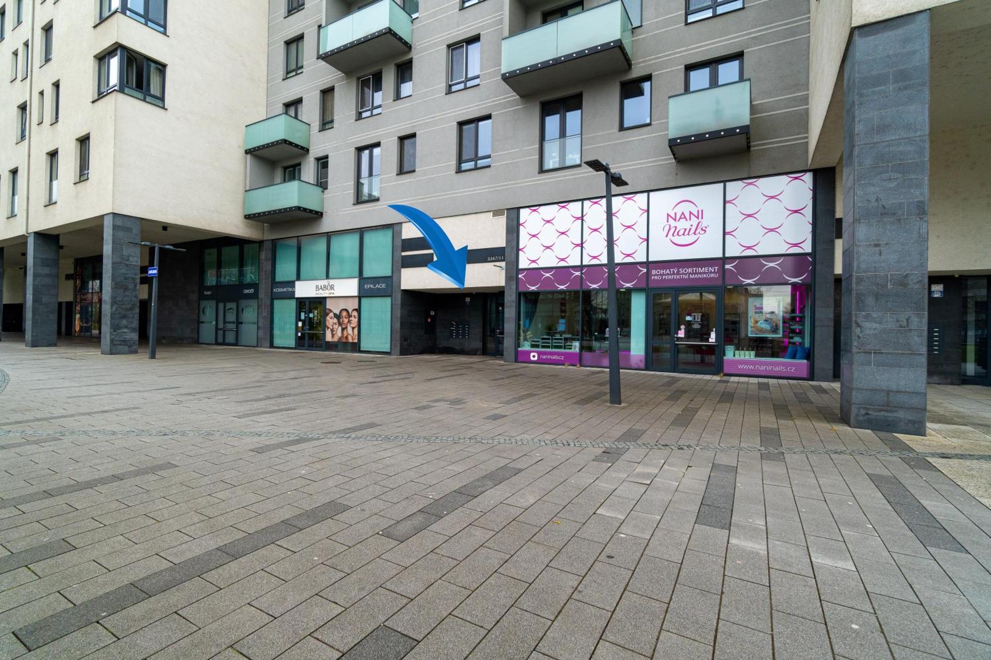 Bnb New Beautiful Apartment In The Center Of Ostrava With Option Garage Parking Eksteriør billede
