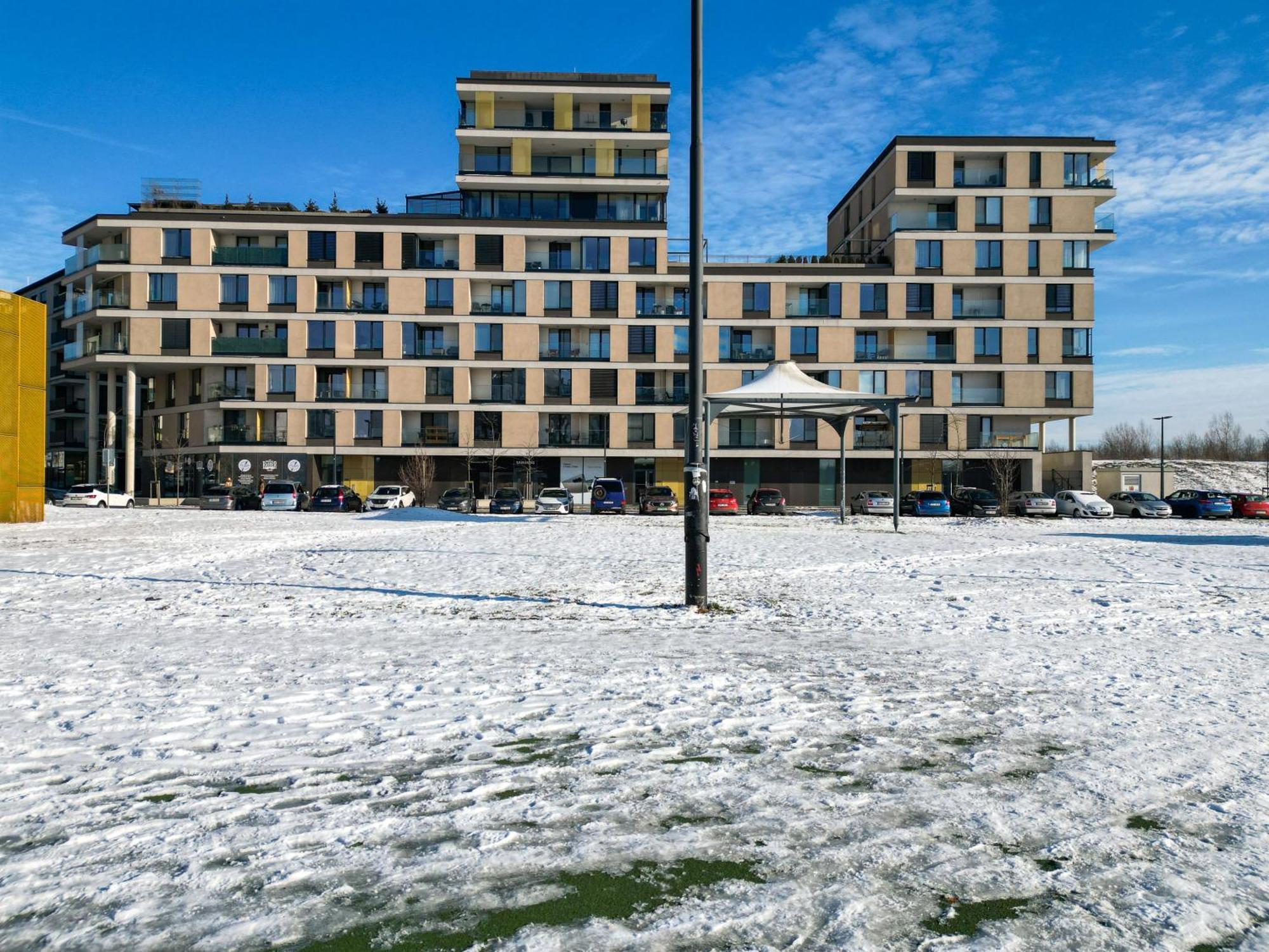Bnb New Beautiful Apartment In The Center Of Ostrava With Option Garage Parking Eksteriør billede