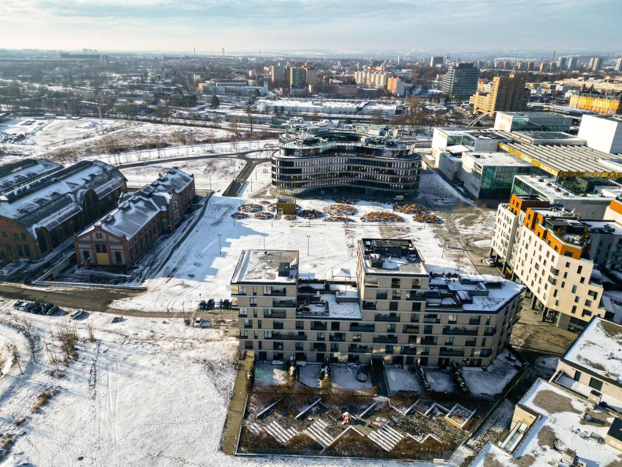 Bnb New Beautiful Apartment In The Center Of Ostrava With Option Garage Parking Eksteriør billede