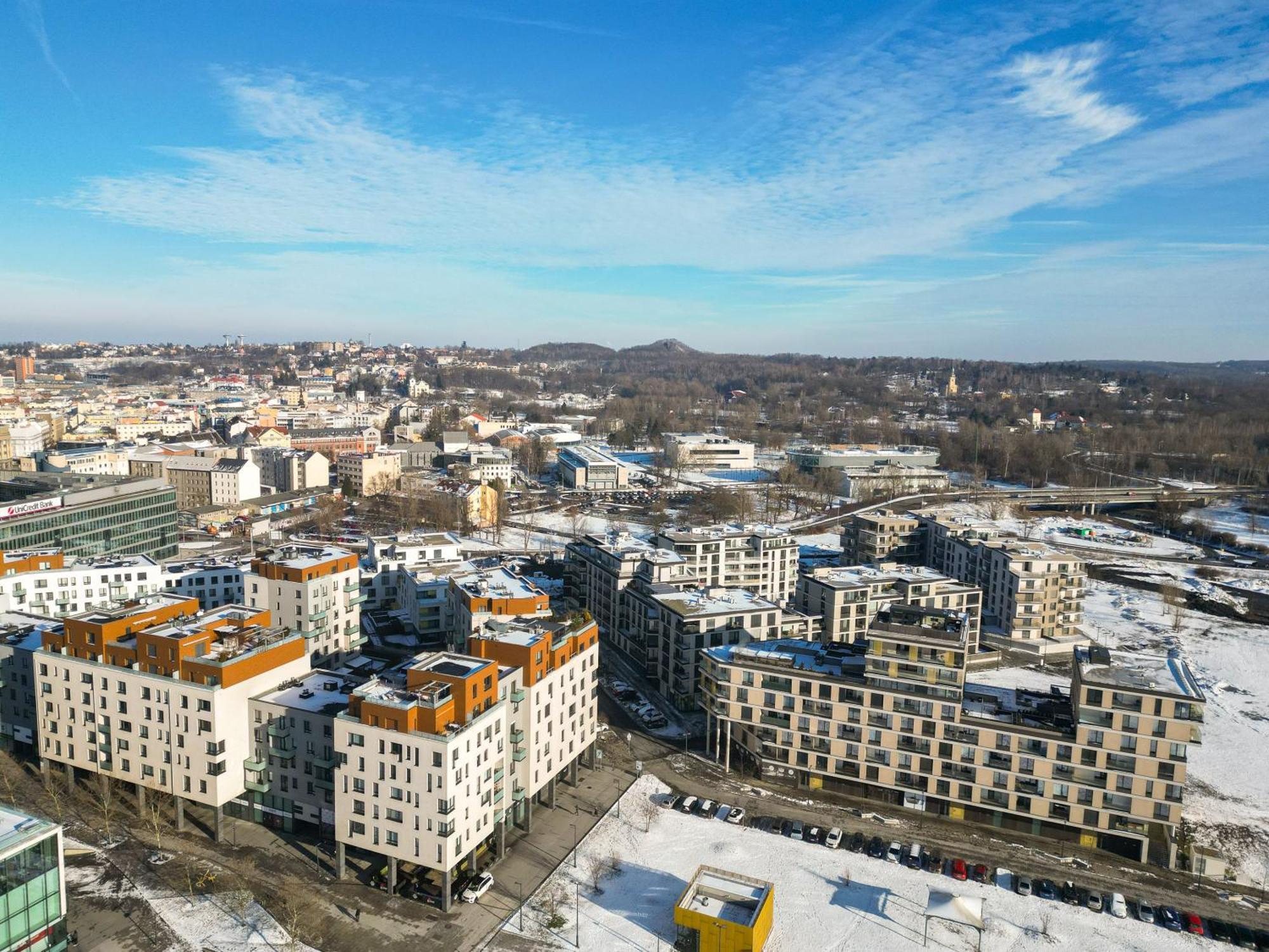 Bnb New Beautiful Apartment In The Center Of Ostrava With Option Garage Parking Eksteriør billede