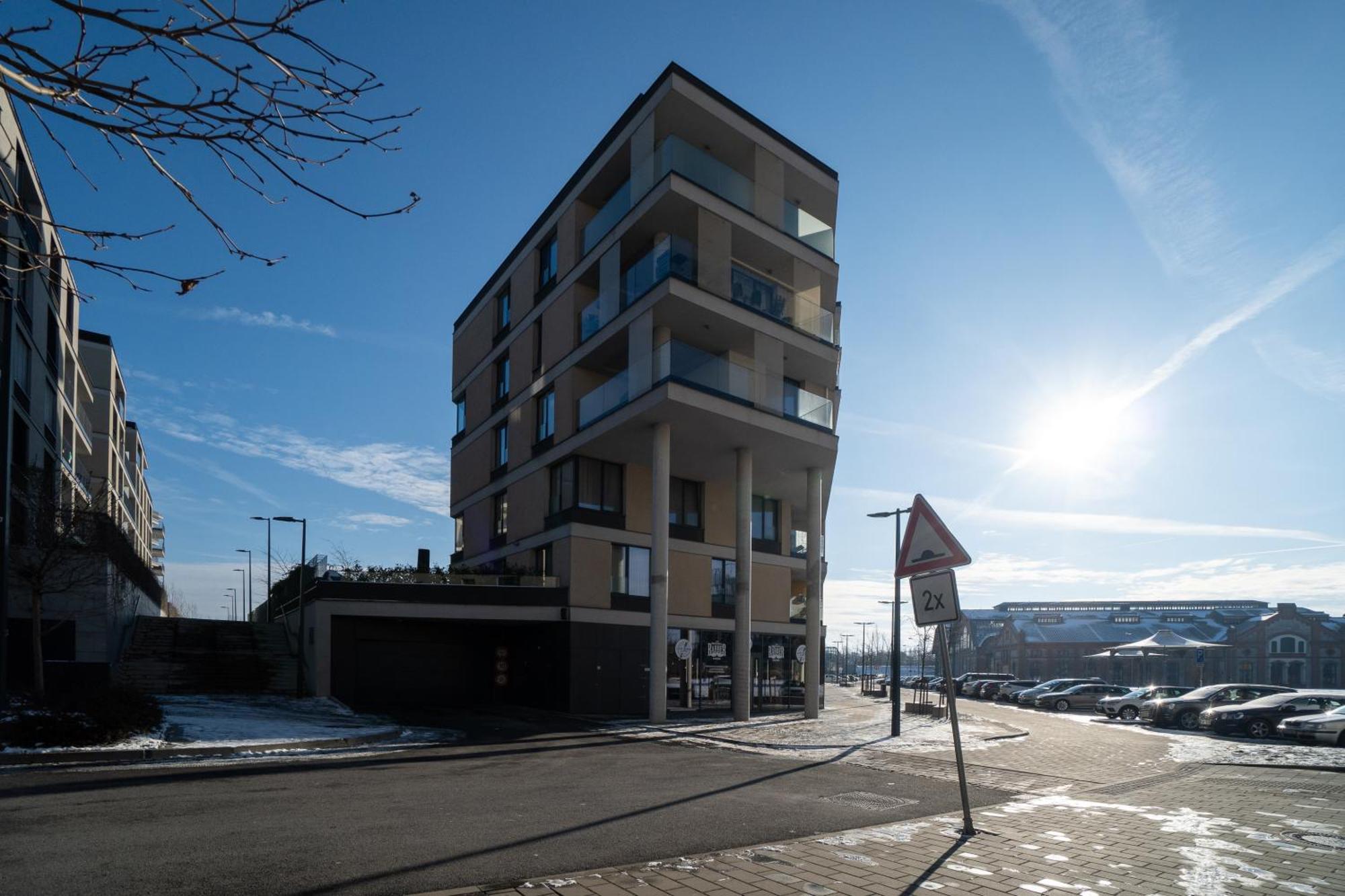 Bnb New Beautiful Apartment In The Center Of Ostrava With Option Garage Parking Eksteriør billede