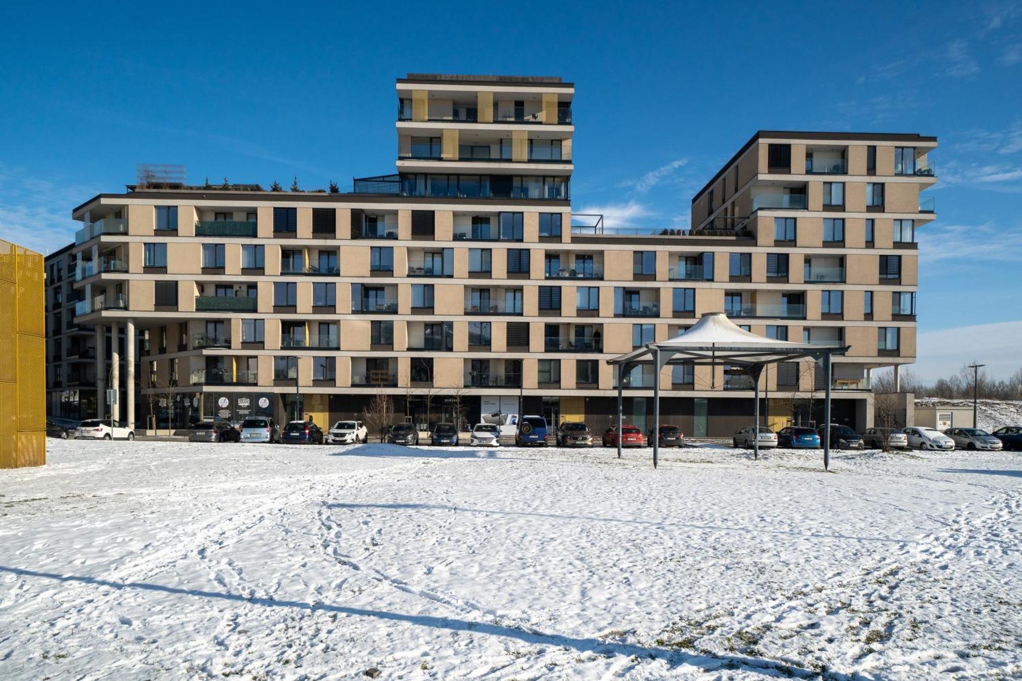 Bnb New Beautiful Apartment In The Center Of Ostrava With Option Garage Parking Eksteriør billede